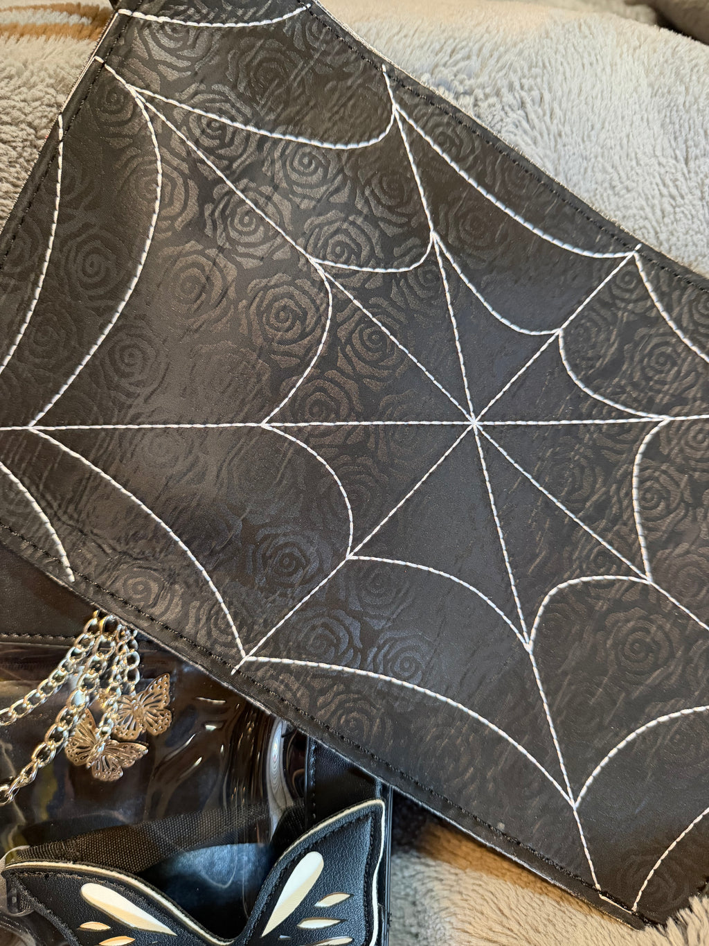 🖤🦋 Midnight Flutter Convertible Handbag 🦋🖤