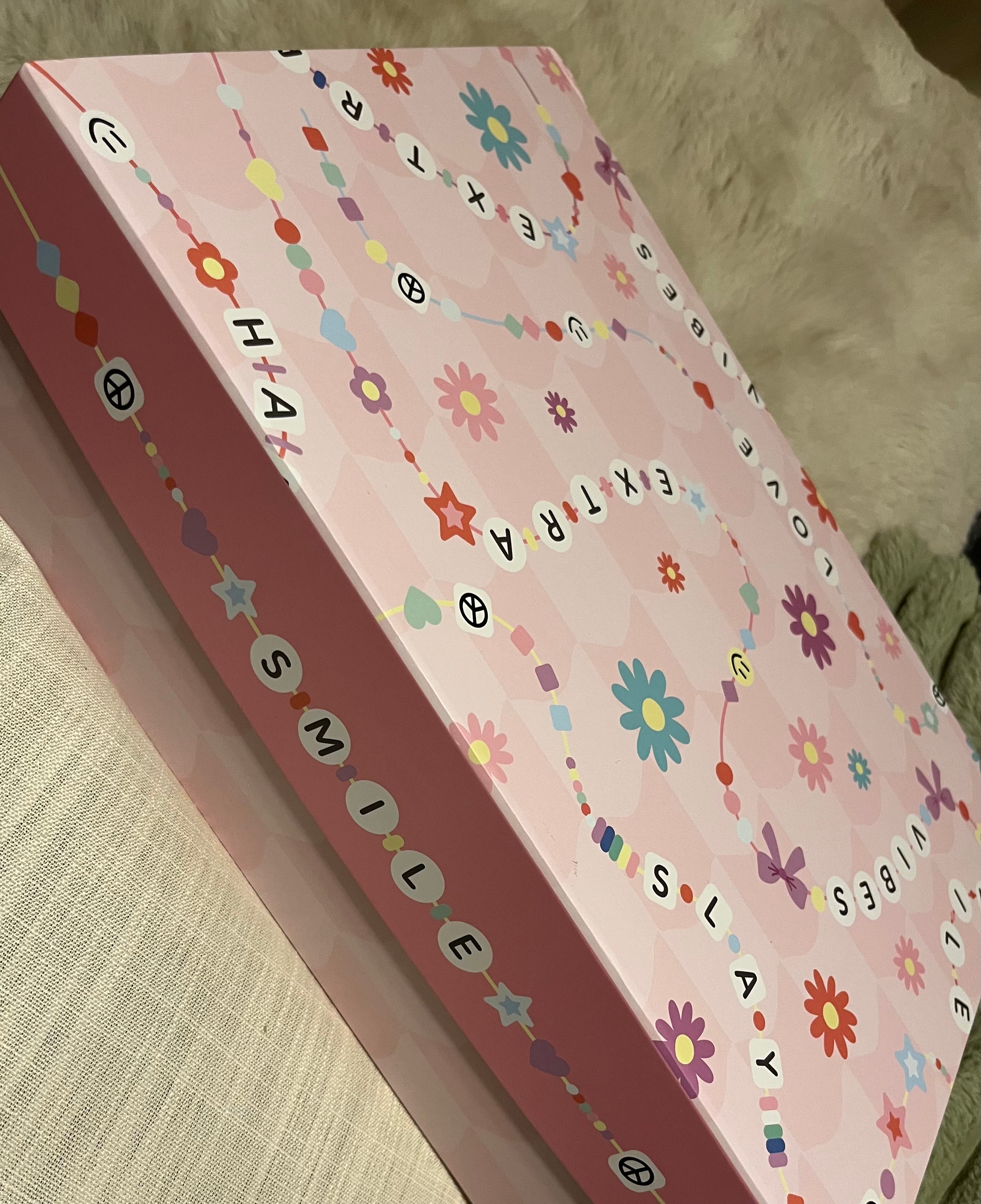 Cute in pink bundle box